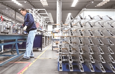 筑牢技術(shù)“護(hù)城河” 中國(guó)新能源汽車(chē)進(jìn)階全球創(chuàng)新高地